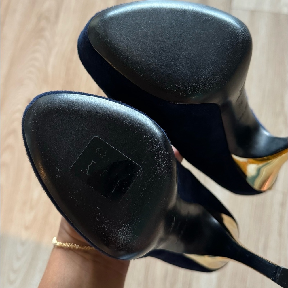 LV Louis Vuitton Navy Suede with Gold Lock Pumps Size 36 - Picture 6 of 7